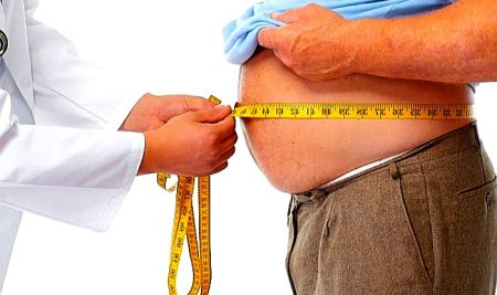 El perímetro de la cintura indica riesgo CV, incluso con IMC normal.